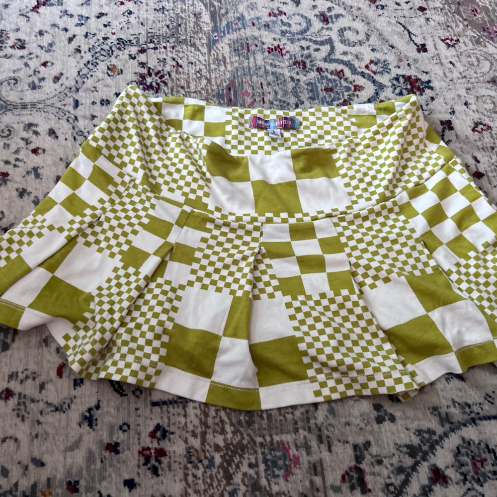 URBAN OUTFITTERS pleated miniskirt